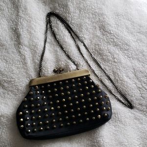 Crossbody clutch